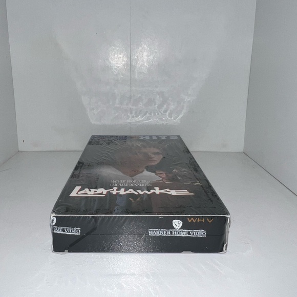 Ladyhawke SEALED VHS TAPE - Picture 2 of 4
